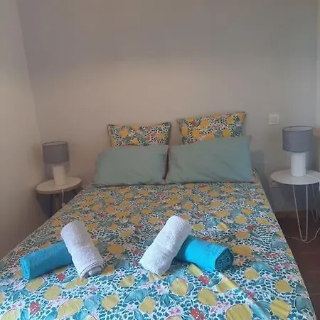 Semesterbostad Au Cabanon De