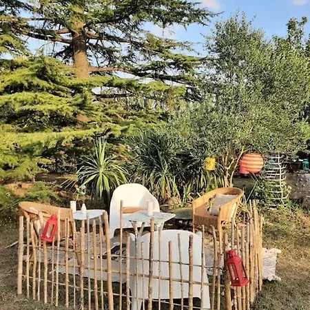 Au Cabanon De Hébergement de vacances