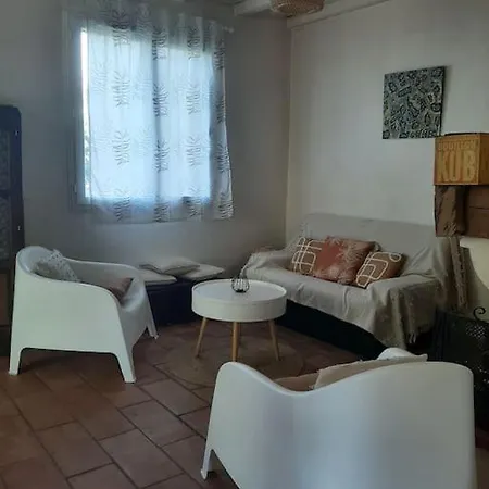 Au Cabanon De Lisle-sur-Tarn